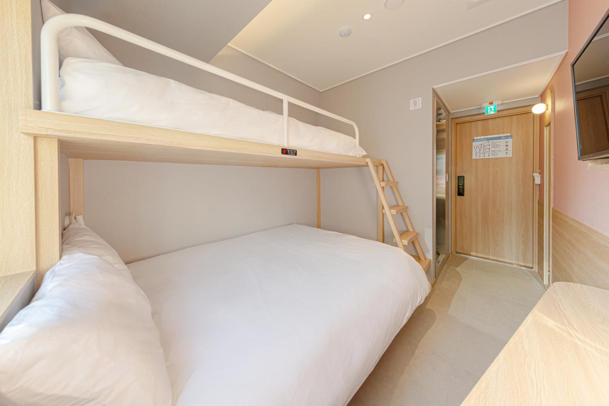 Uhoostay Myeongdong Guesthouse Seoel Buitenkant foto